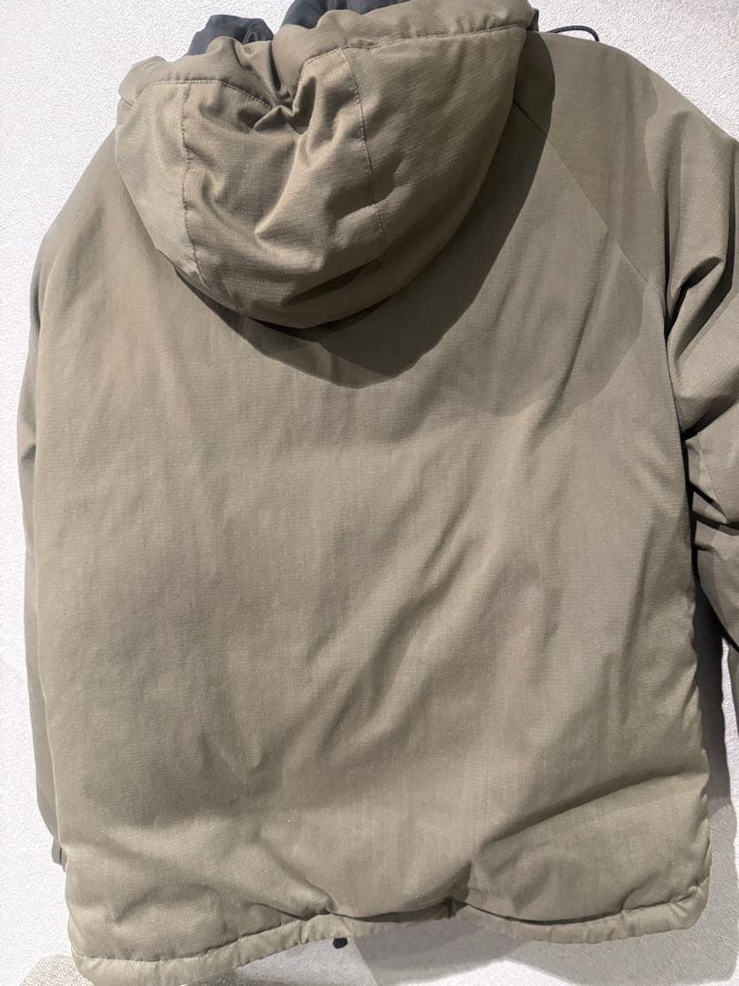 NANGA フード付きダウンジャケット