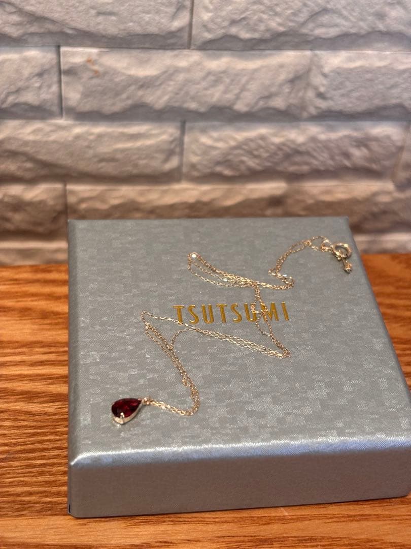 新品TSUTSUMIアルマンダインガーネット雫ネックレス K10イエローゴールド