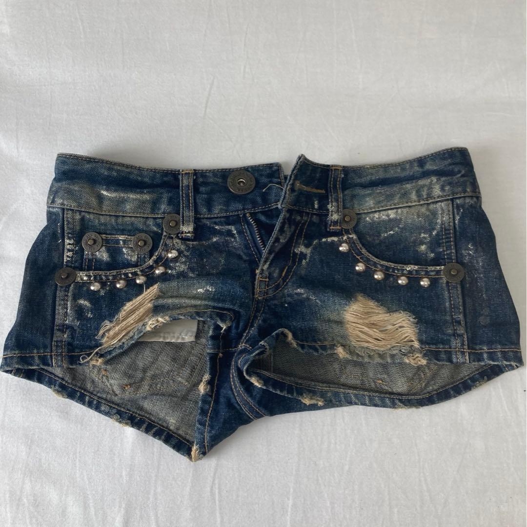 ダイヤ　ダメージ加工デニムショートパンツ