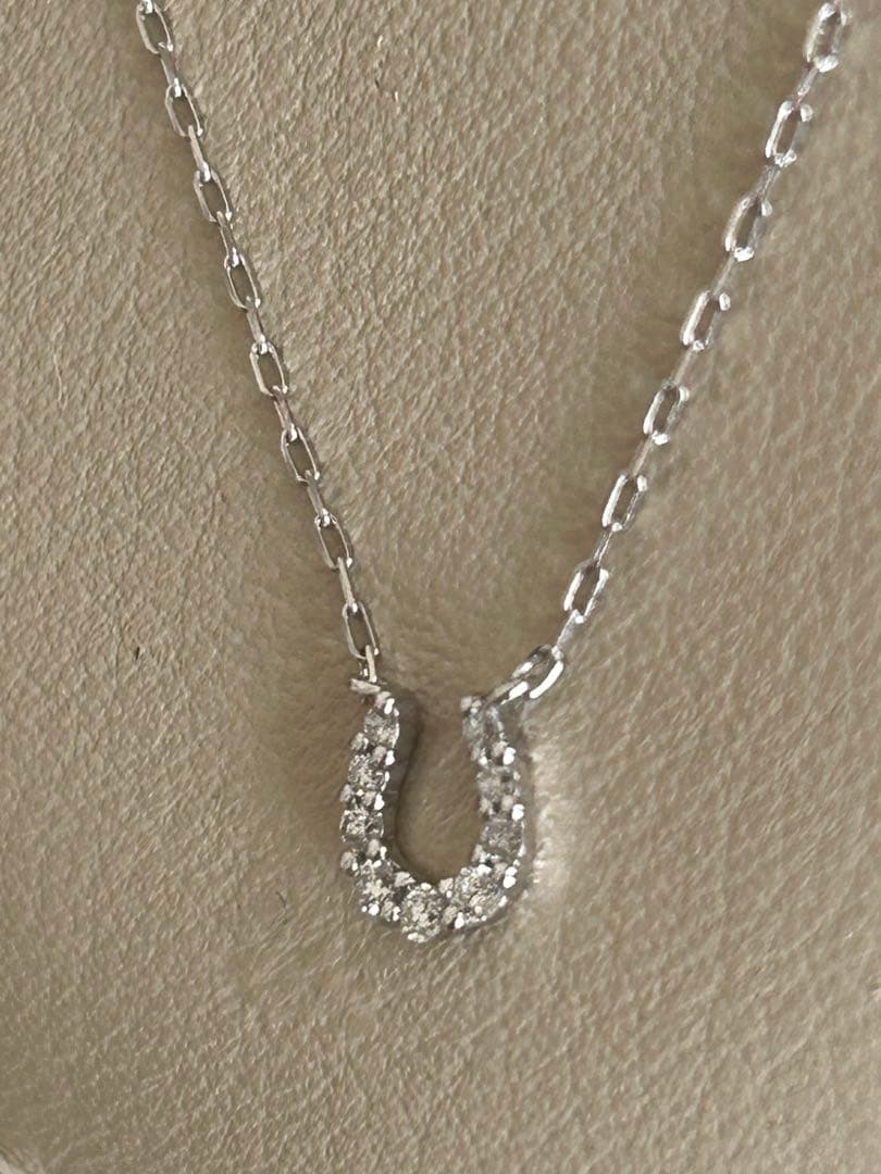 4℃ K10WG ダイヤモンド　ホースシュー　ネックレス