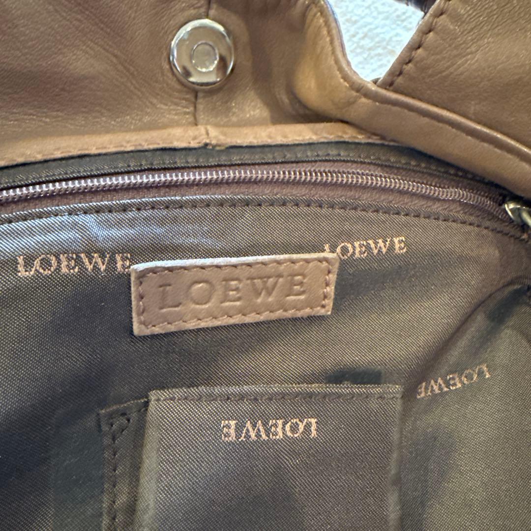 【SatoKoba】ロエベ　LOEWE ナッパアイレ　アナグラム