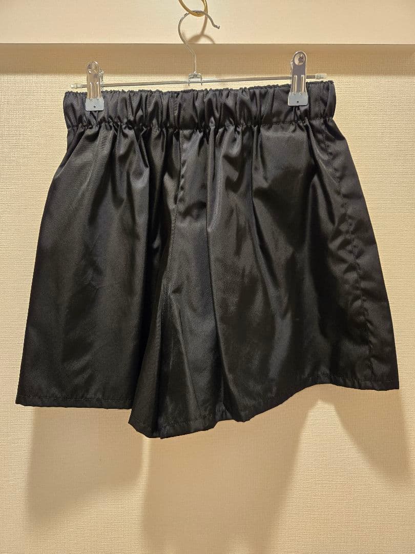PRADA ブラックショートパンツ サイズ40