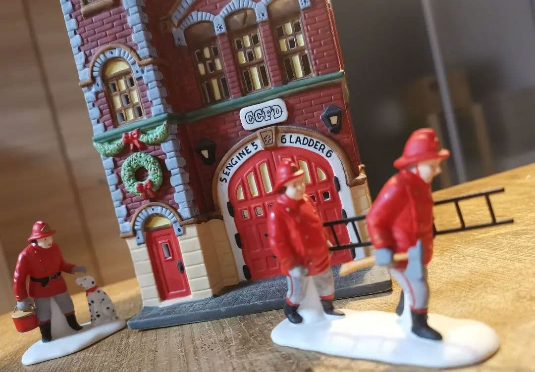 レア　Department 56　ハウスライト　消防署　ビンテージ