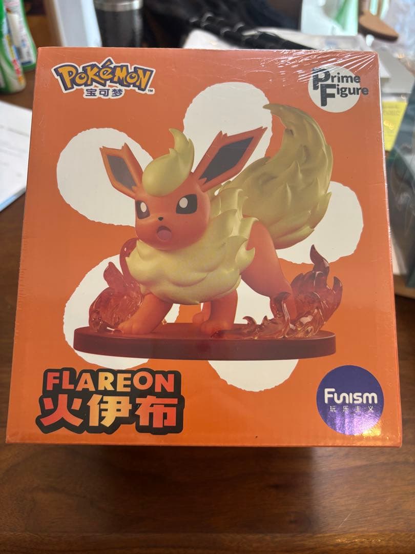 ポケモン　海外限定　ブースター　フィギュア