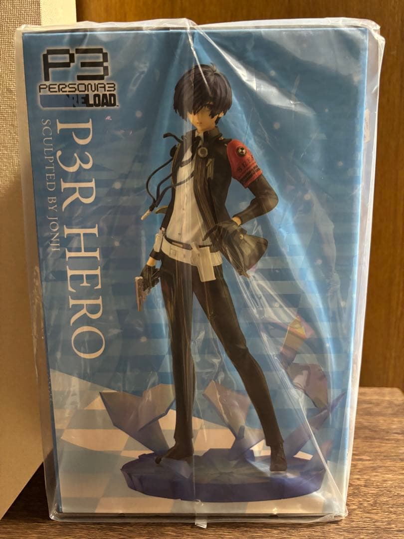 フィギュア　ARTFX J P3R主人公 1/8 PVC製塗装済み完成品