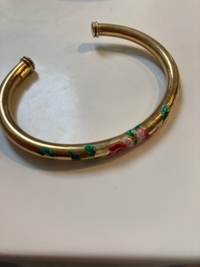 18k 750Italy 花柄バングル　中古です