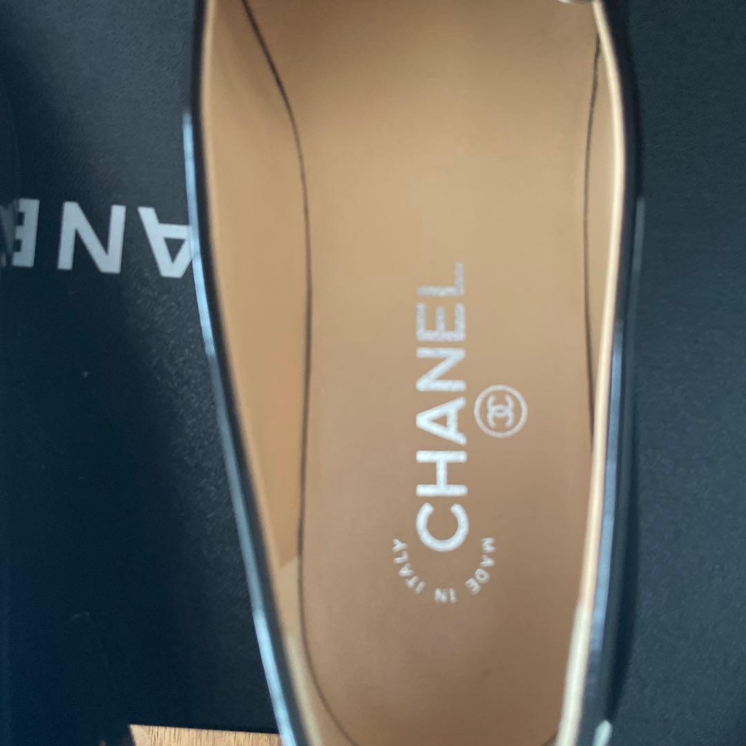 meruシャネル　パテントローファー　37.5センチ