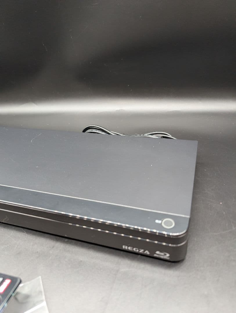 TOSHIBA 東芝 REGZA DBR-W1009 　ミニB-CASカード付き