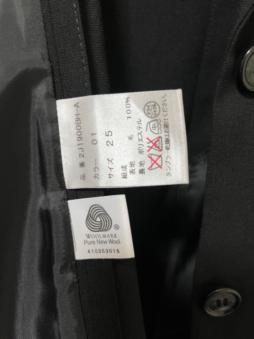 No22 リクルートスーツ ジャケット25号　スカート29号　黒