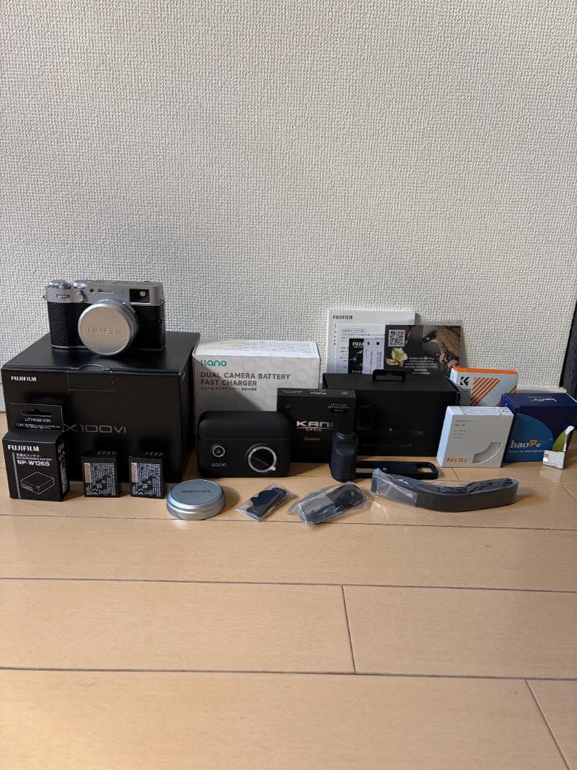 FUJIFILM X100Ⅵ シルバー 日英版 付属品多数 シャッター回数100