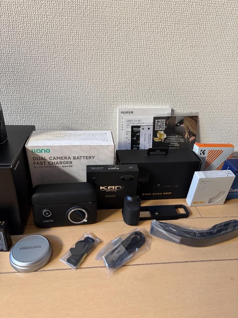 FUJIFILM X100Ⅵ シルバー 日英版 付属品多数 シャッター回数100