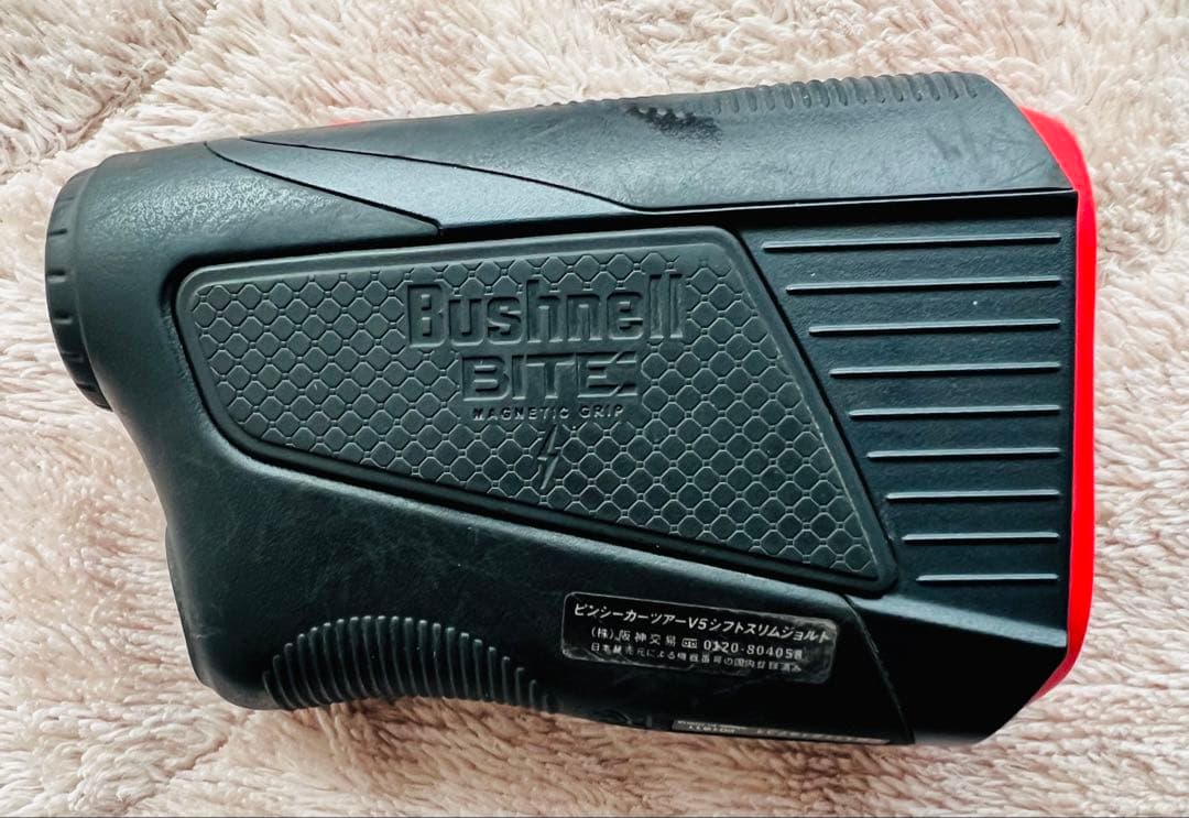 Bushnell Tour V5 Shift スリムジョルト　ゴルフ用距離計です