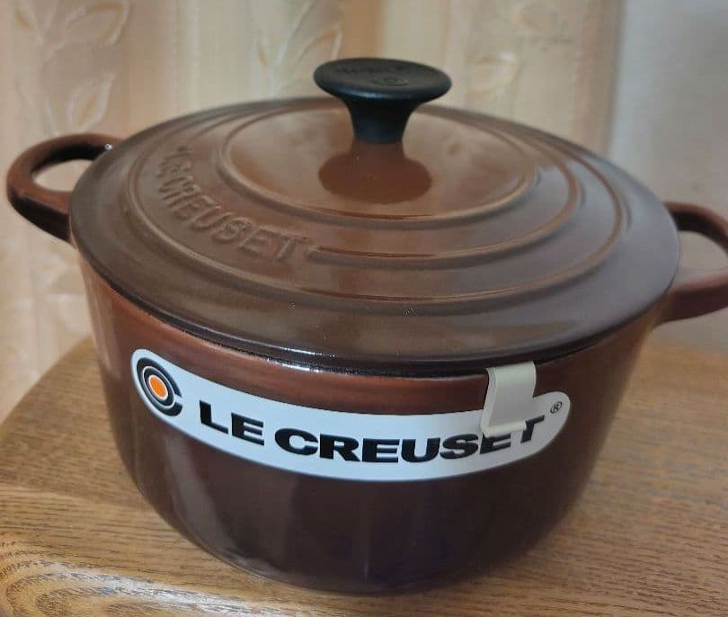 LE CREUSET ル・クルーゼ　両手鍋 ブラウン　18センチ