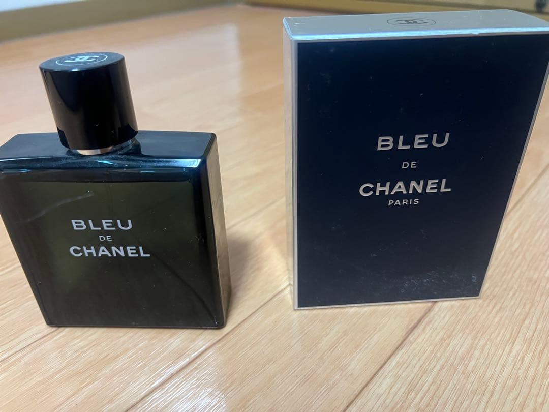 BLEU DE CHANEL 香水 黒