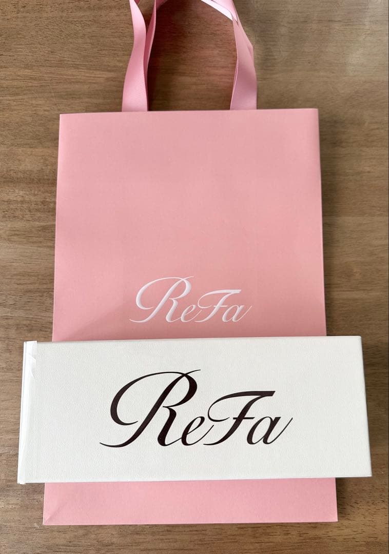 ReFaリファブリッスル　ピンクカラーショッパー付き