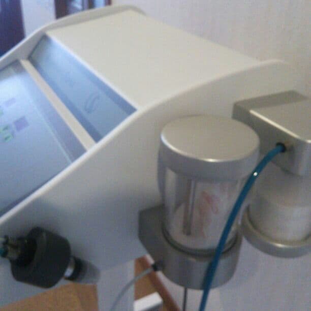 エステサロンで使用していた角質をとる機械です♪