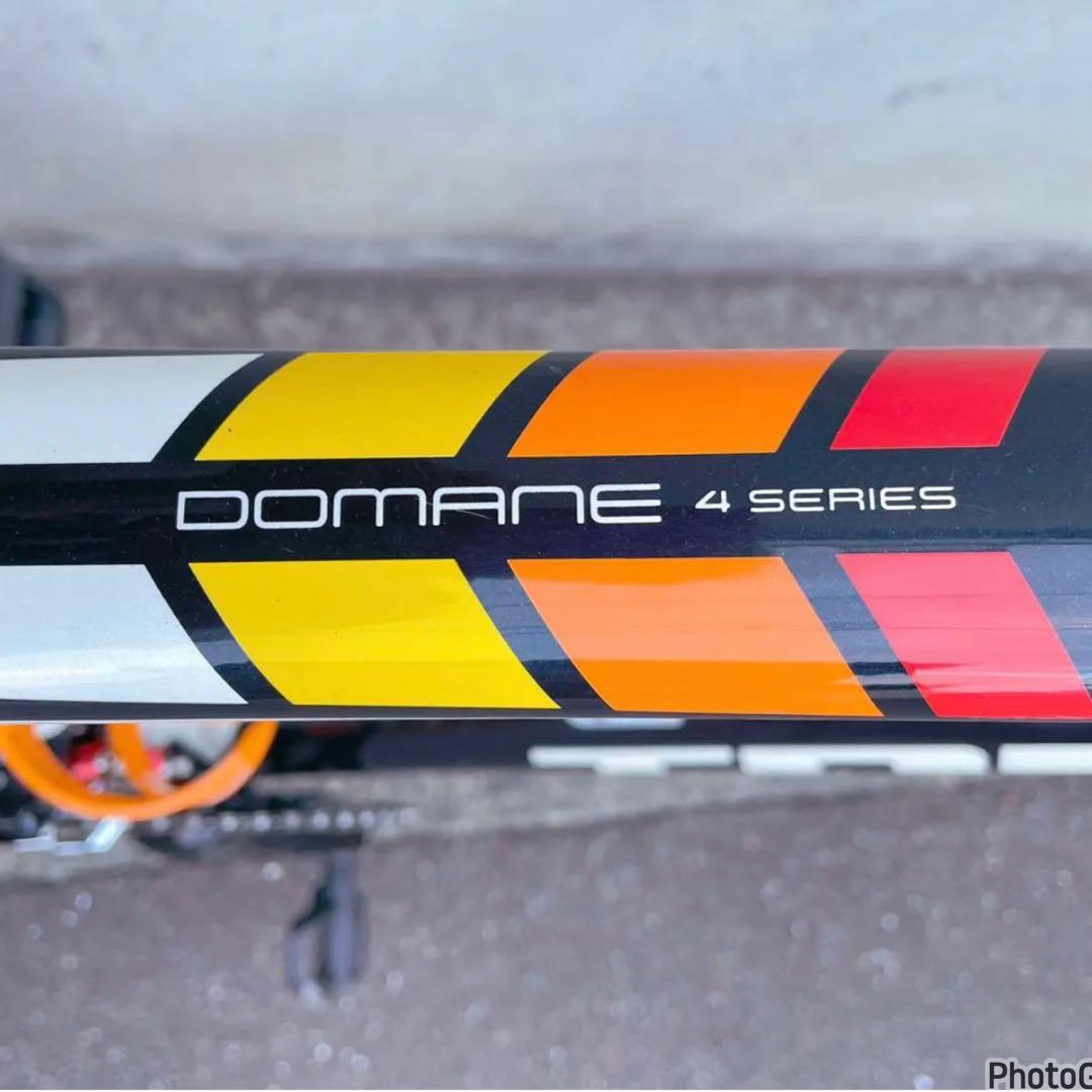 TREK DOMANE 4.3 フルカーボンロードバイク