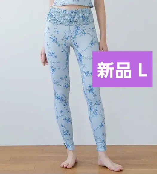 【SUKALA】スプリングフラワーシャーリングレギンス 忘れな草 L
