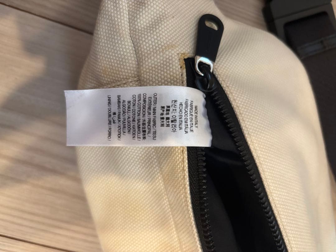 BURBERRY ボディバッグ アイボリー・ブラック