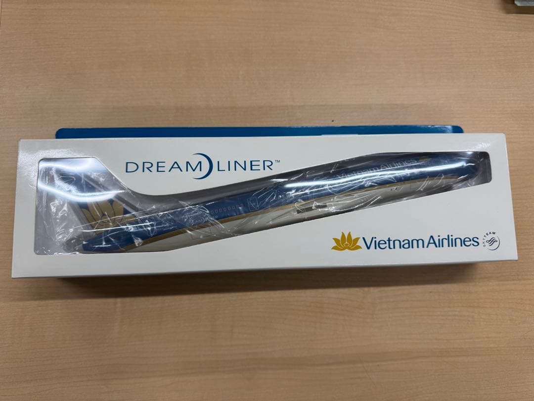 Vietnam Airlines Boeing 787-9 スケール1:200