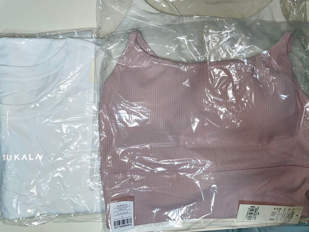 SUKALAミックスアンドマッチトリプルセットアップ　ヘムTee、ブラトップ