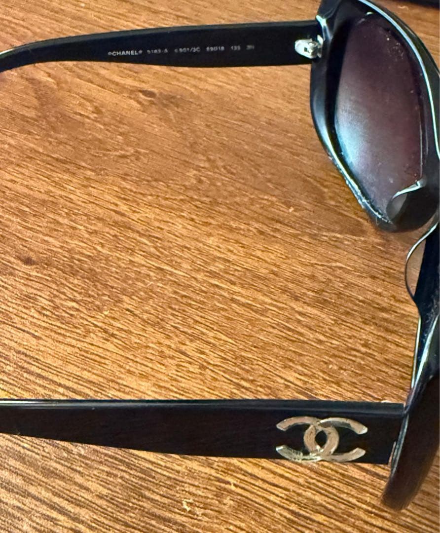 CHANEL サングラス ブラック ケース付き