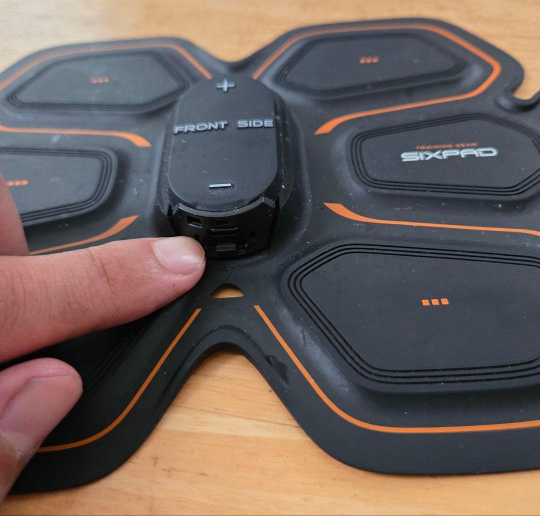 SIXPAD   筋肉トレーニング用 EMSベルト アブズベルト アプリ連携可能