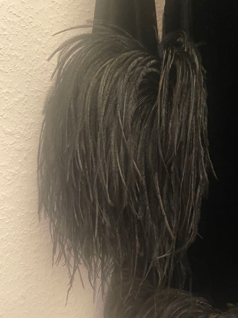 黒いフリンジ付きベルベットミニワンピース