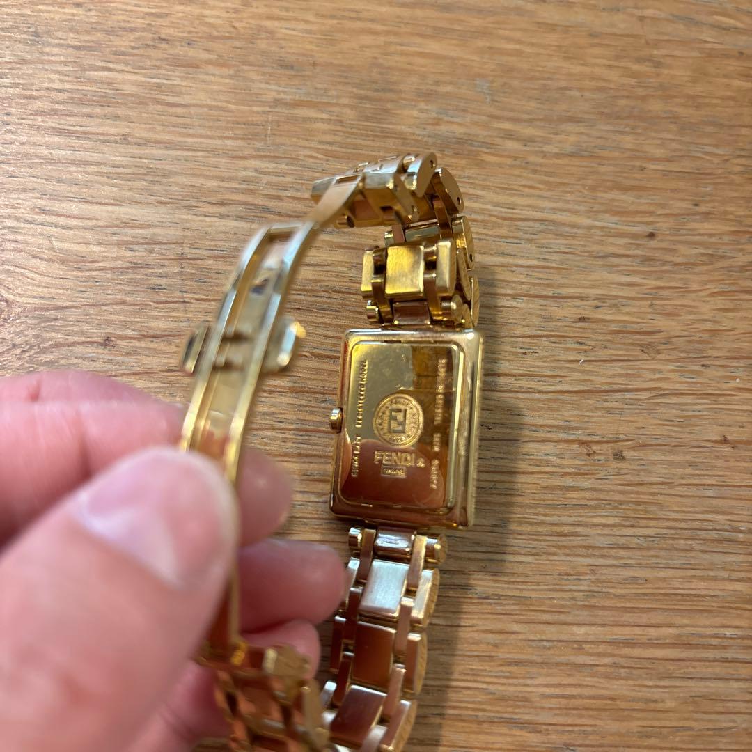 値下げ　FENDI レディース腕時計 ゴールド