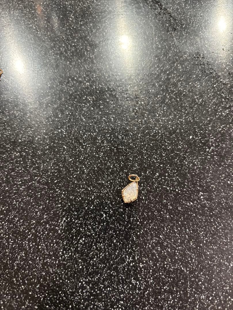 ageteラブラドライトネックレスチャーム