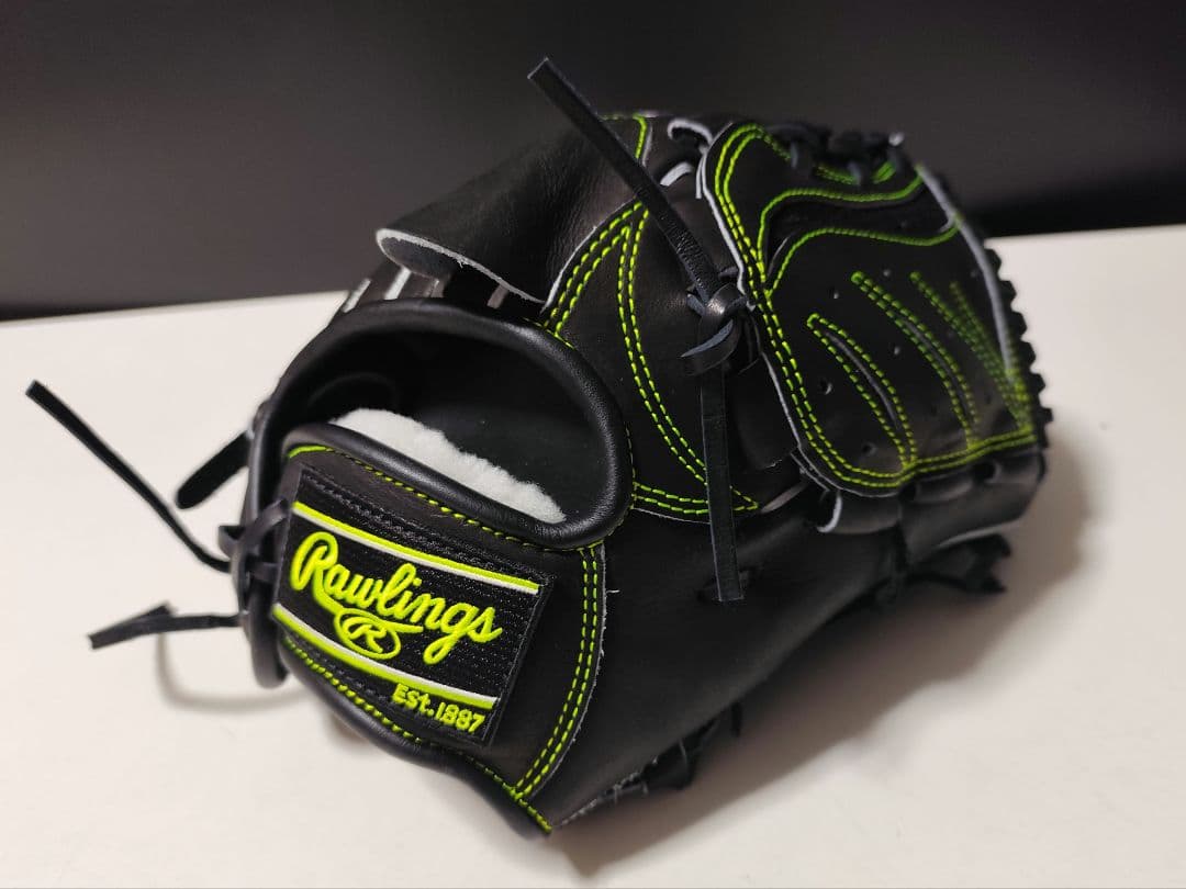 Rawlings 硬式投手用グローブ