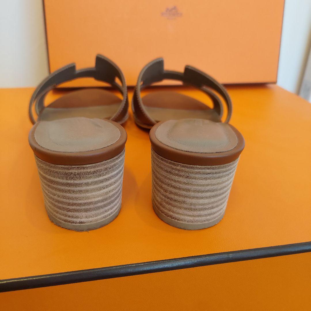 エルメス　オアジス　ゴールド　箱袋ショップカード付き　ソールカバー付き 37