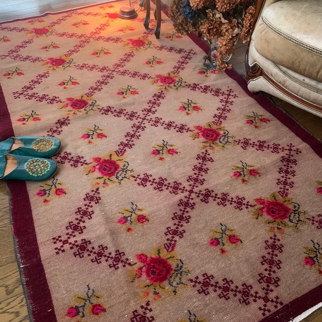 訳あり　超レア　トルコヴィンテージラグ　ローズ　206×113 薔薇　トルコラグ