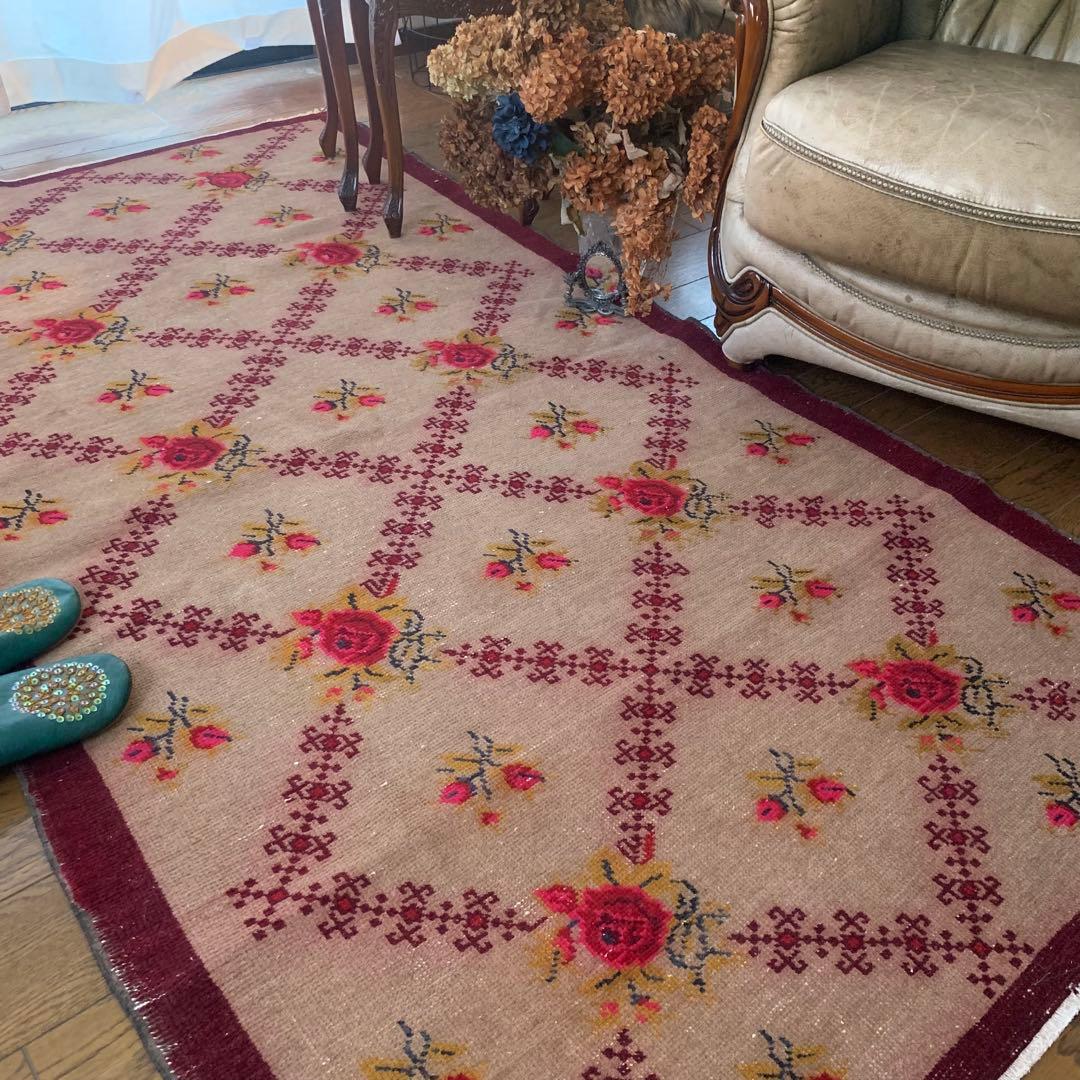 訳あり　超レア　トルコヴィンテージラグ　ローズ　206×113 薔薇　トルコラグ