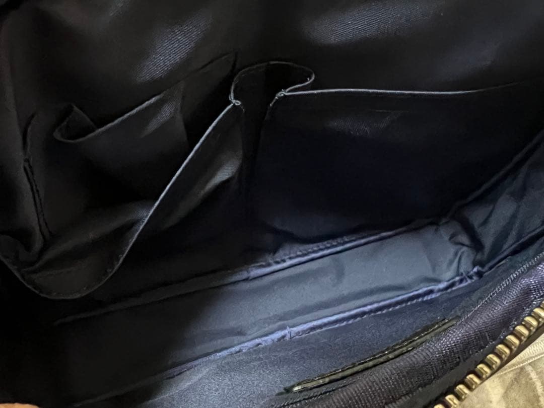 キーファーノイ　B5 本革バッグ