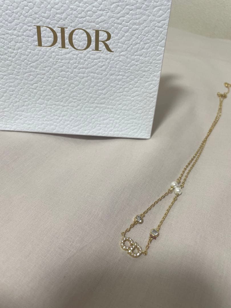 Diorネックレス