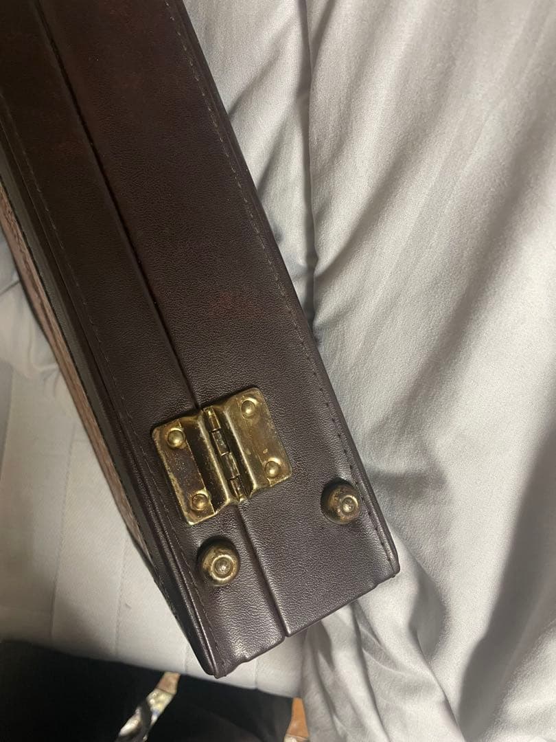 レザーカーヴィング アタッシュケース 希少 60万以上 手彫り 神の鞄