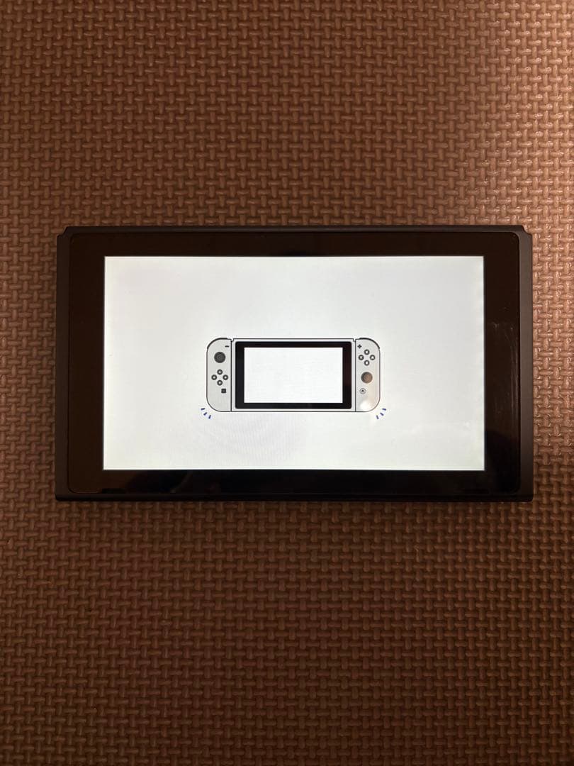 早い者勝ち！NintendoSwitch 本体 + Joy-Con + 周辺機器