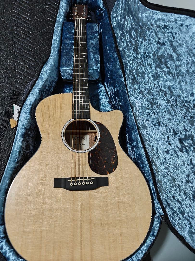 Martin GPC-11E 新品未使用品！