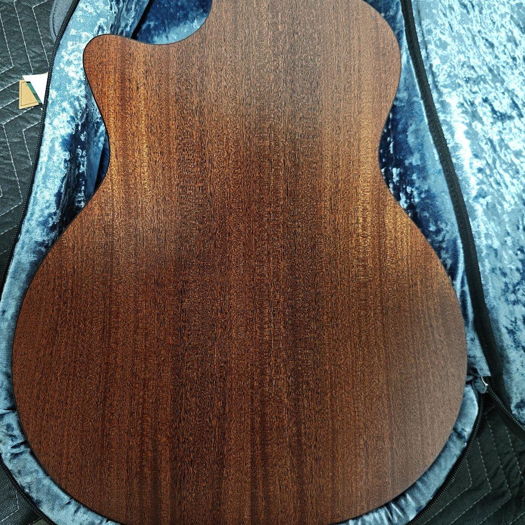 Martin GPC-11E 新品未使用品！