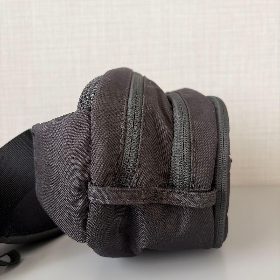 Hugoo ハグー　ヒップシート　ブラック　巾着&箱つき