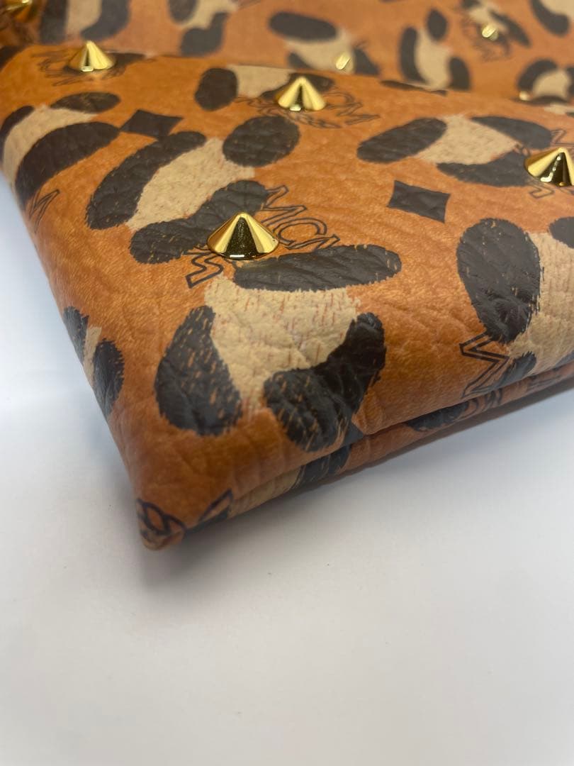 専用❗️美品♡MCM✨エムシーエム　 スタッズ　ヒョウ柄 レオパード　バッグ