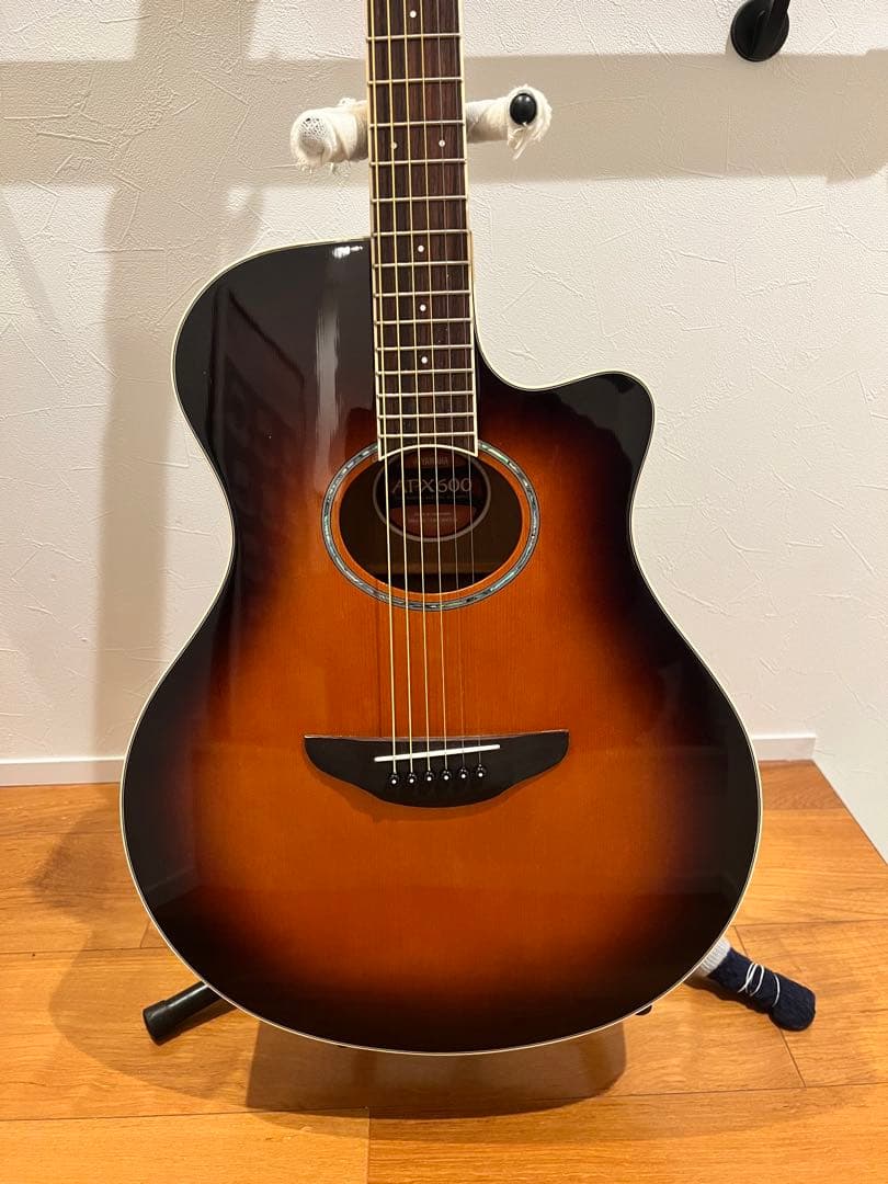 エレアコ　YAMAHA APX600 サンバースト ハードケース付き