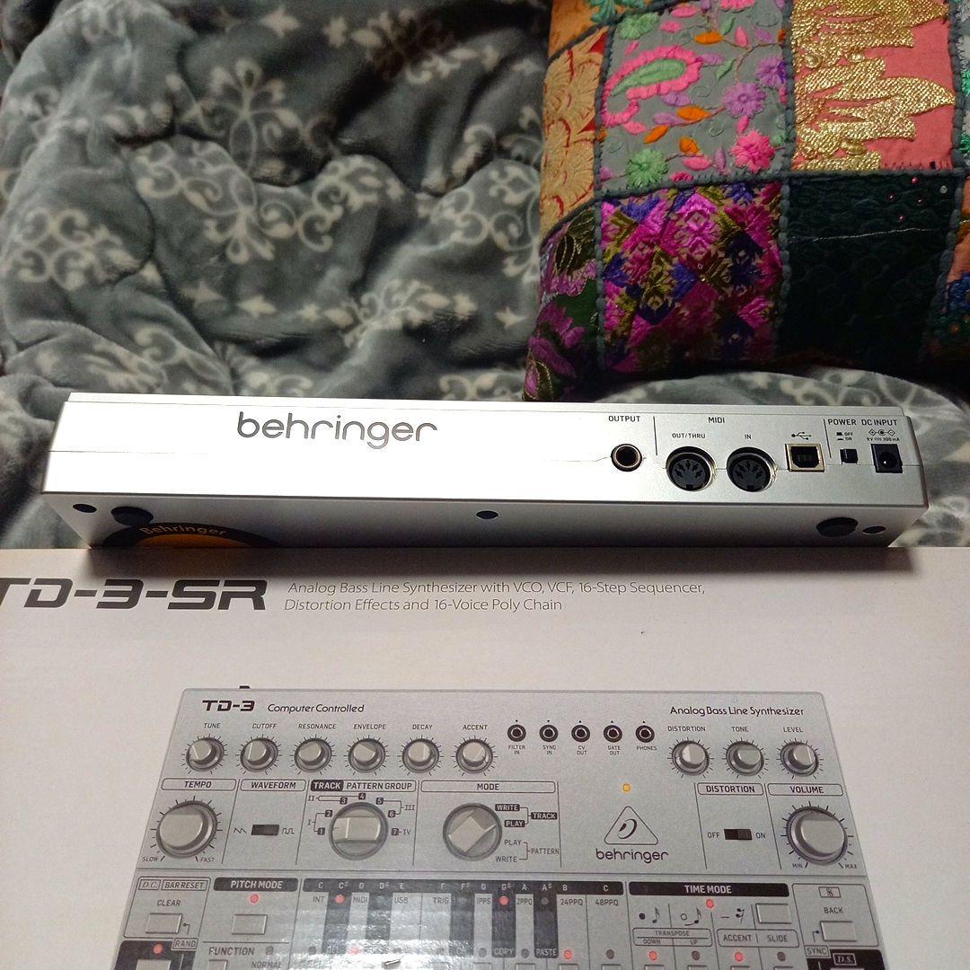Behringer TD-3-SR アナログシンセサイザー