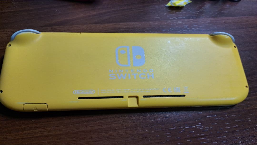 【美品】Nintendo Switch Lite イエロー