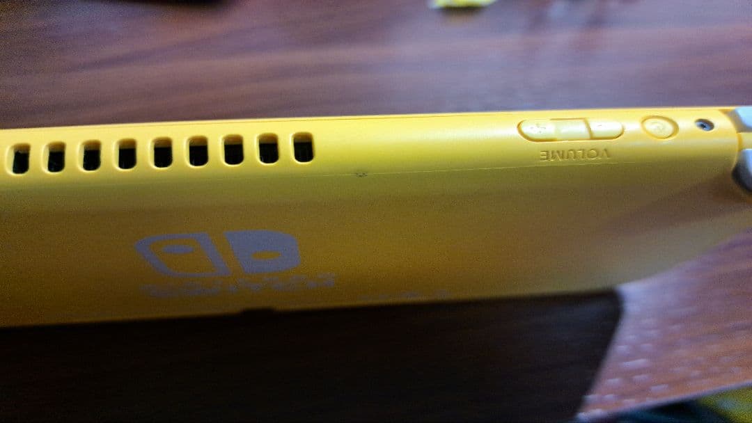 【美品】Nintendo Switch Lite イエロー