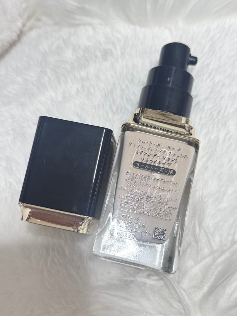 クレ・ド・ポー ボーテ リキッドファンデーション ナチュレルオークル00