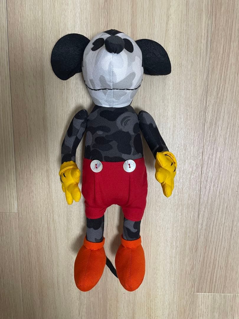 A BATHING APE × Disney カモ柄ミッキーマウスぬいぐるみ