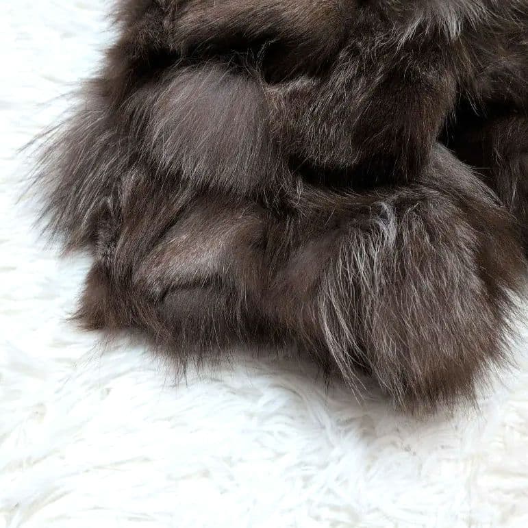 【極美品】シルバーフォックス　ボリュームファー　ポンチョ　肩掛け　レディース