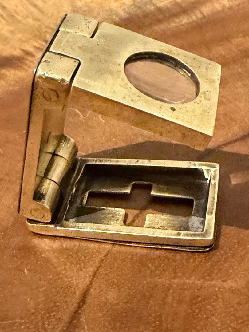 1910年代英国骨董　真鍮　聖書を読むための折り畳み拡大鏡　携帯に便利なルーペ